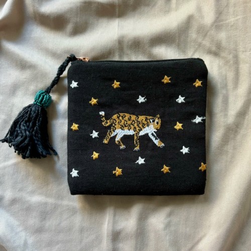 Pochette zippée en coton brodé Taara - Casa Nomade